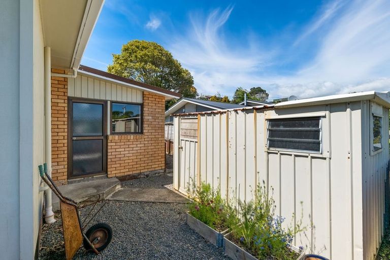 Photo of property in 3 Ruskin Place, Westown, New Plymouth, 4310