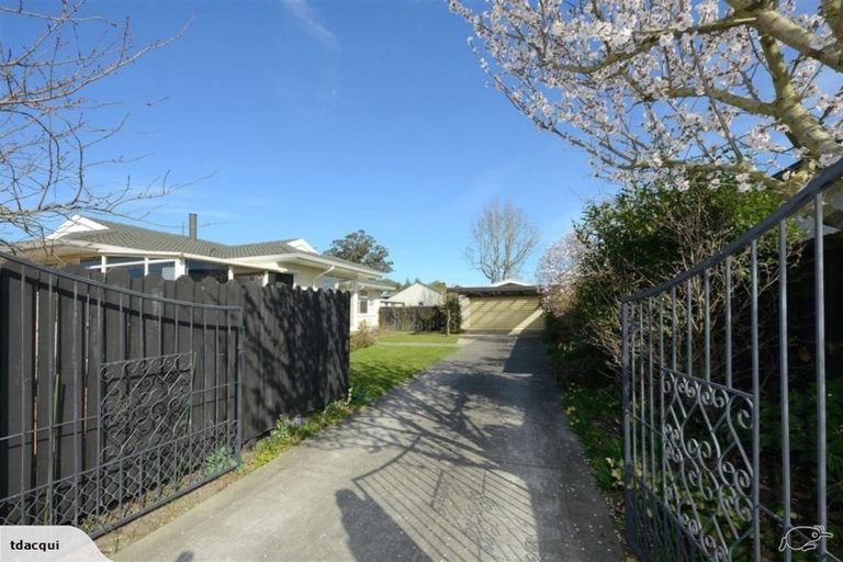Photo of property in 51 Kent Lodge Avenue, Avonhead, Christchurch, 8042