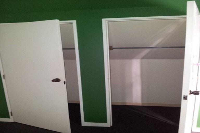 Photo of property in 6-8 Rolleston Street, Mount Cook, Wellington, 6021