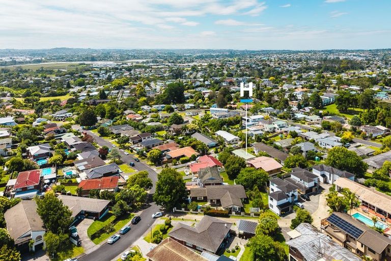 Photo of property in 25 Nui Mana Place, Te Atatu South, Auckland, 0610