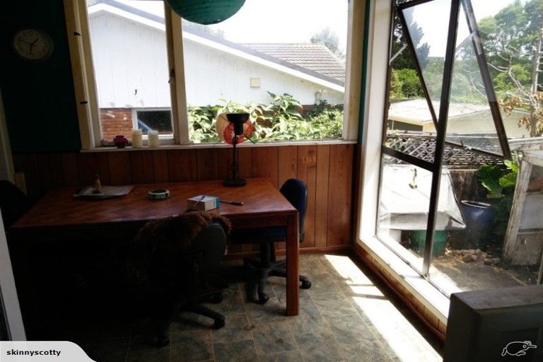 Photo of property in 19 Sherwood Avenue, Te Atatu South, Auckland, 0610