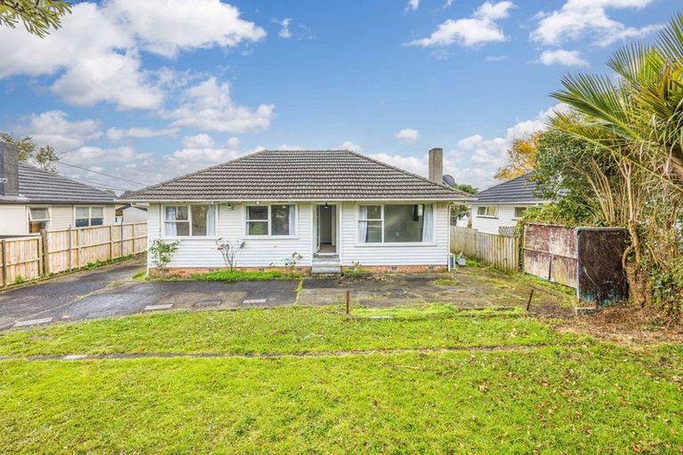 Photo of property in 17 Awatere Street, Clover Park, Auckland, 2023