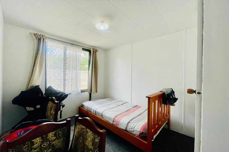 Photo of property in 1/16 Sarajevo Place, Massey, Auckland, 0614