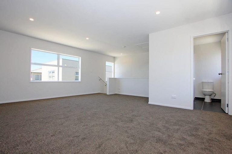 Photo of property in 43 Treestump Road, Takanini, 2112