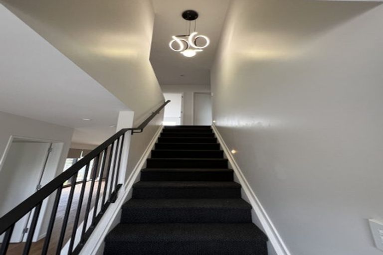 Photo of property in 38 Greenhill Crescent, Pakuranga, Auckland, 2010