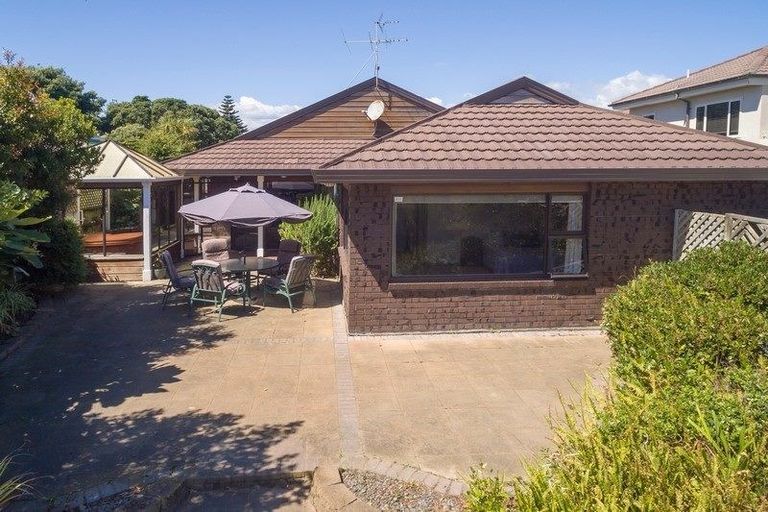 Photo of property in 17 Manly Street, Paraparaumu Beach, Paraparaumu, 5032