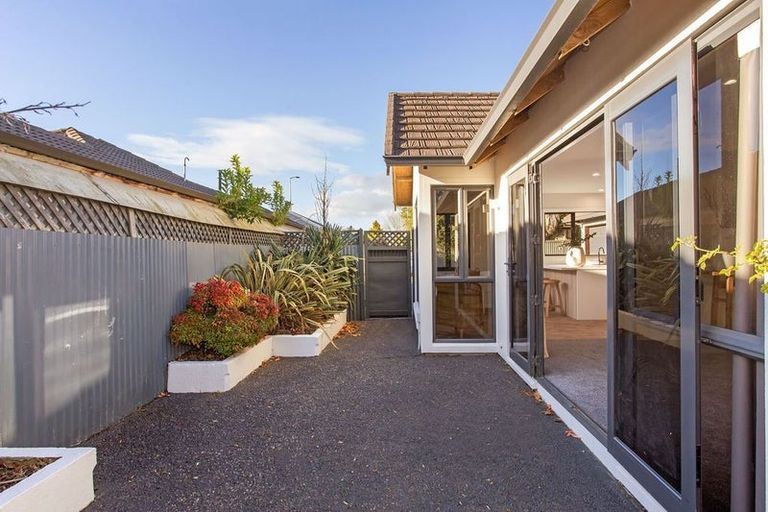 Photo of property in 273a Cranford Street, St Albans, Christchurch, 8052