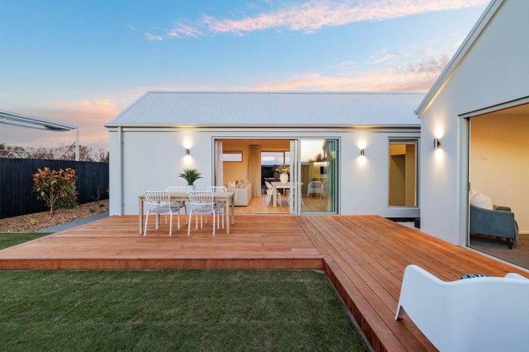 Photo of property in 43 Georgina Street, Marshland, Christchurch, 8083