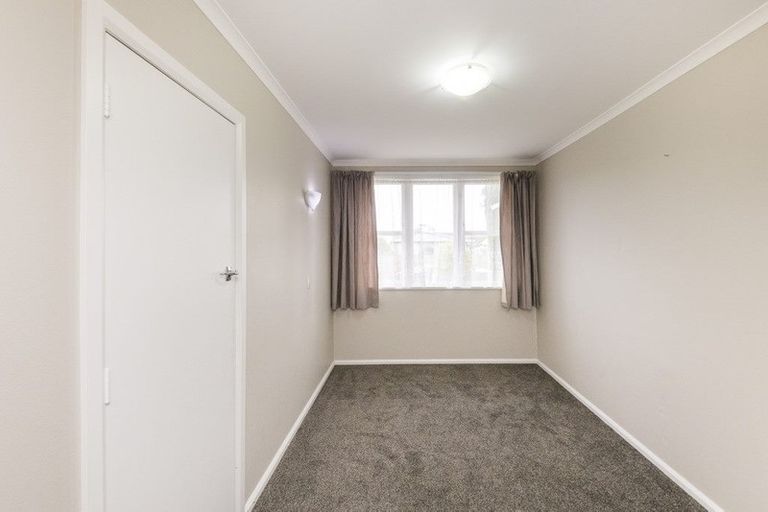 Photo of property in 18 Ronberg Street, Highbury, Palmerston North, 4412