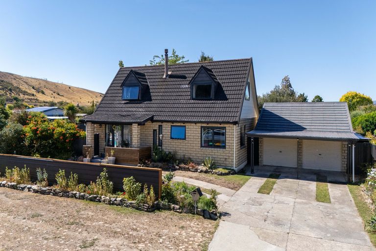 Photo of property in 17 Dunstan Street, Clyde, 9330