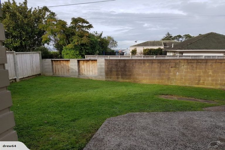 Photo of property in 10b Howard Road, Taradale, Napier, 4112