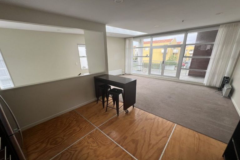 Photo of property in 306u1 Evans Bay Parade, Hataitai, Wellington, 6021