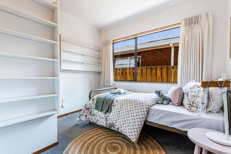 Photo of property in 1/65 Granville Drive, Massey, Auckland, 0614