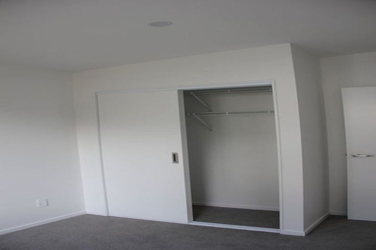 Photo of property in 15/62u Spenmoor Street, Newlands, Wellington, 6037