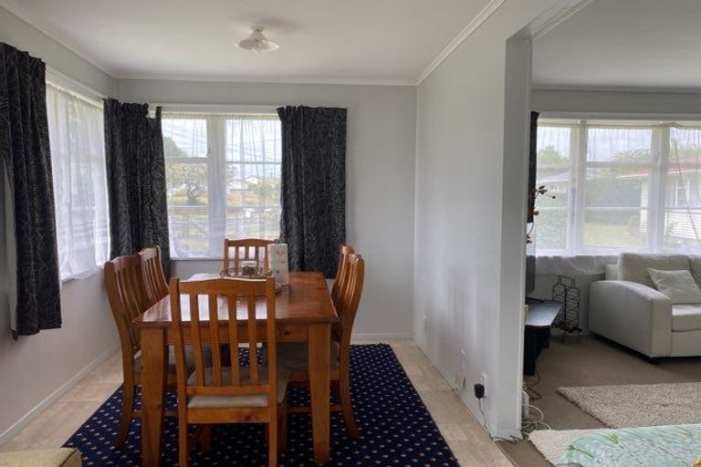 Photo of property in 64 Tawa Crescent, Manurewa, Auckland, 2102