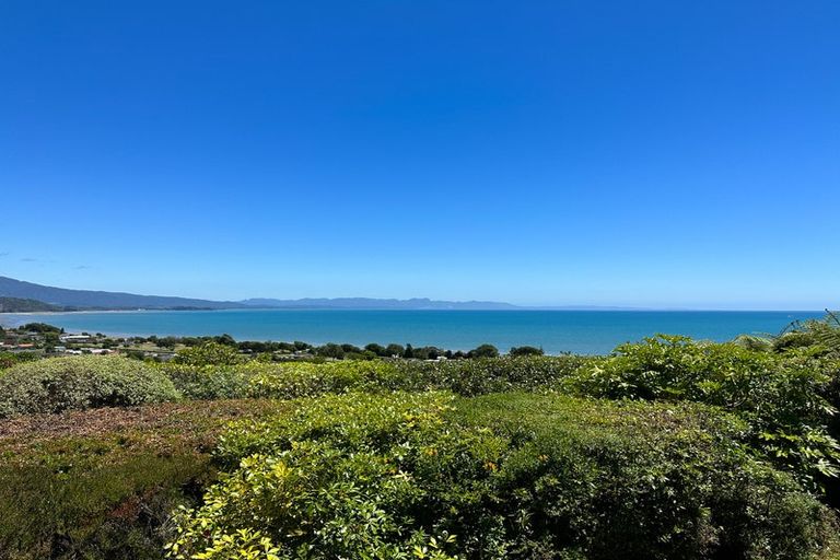 Photo of property in 25 Bay Vista Drive, Pohara, Takaka, 7183