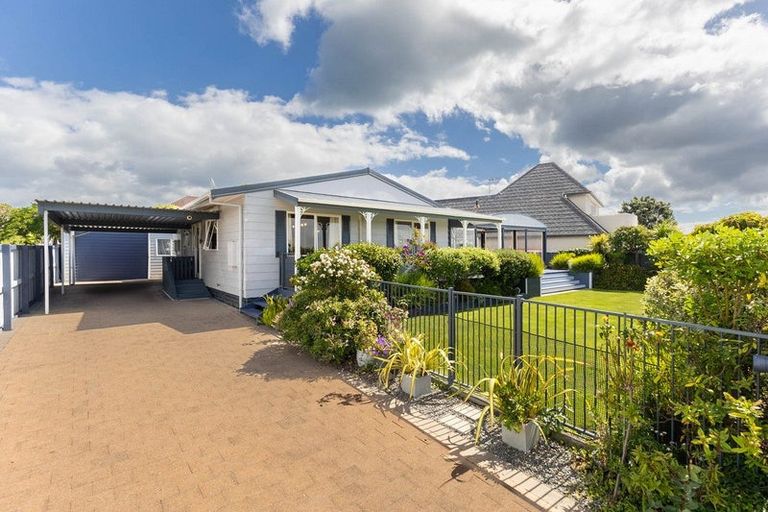 Photo of property in 260 Manly Street, Paraparaumu Beach, Paraparaumu, 5032