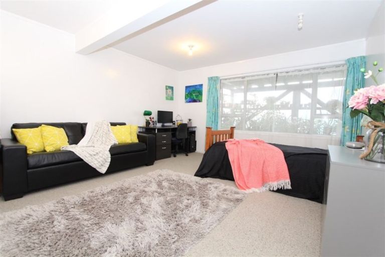 Photo of property in 51 Dominion Park Street, Johnsonville, Wellington, 6037