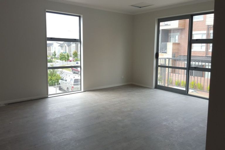 Photo of property in 154 Hobsonville Point Road, Hobsonville, Auckland, 0616