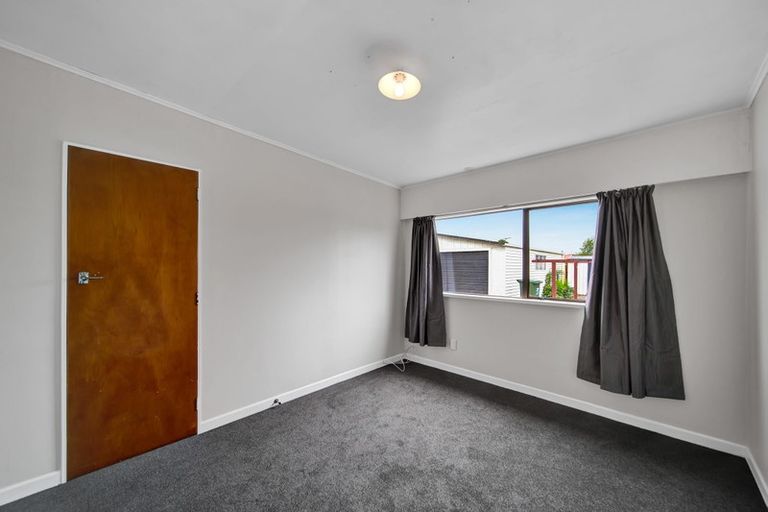 Photo of property in 195 Waihi Road, Hawera, 4610