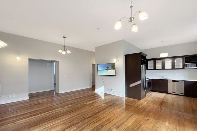 Photo of property in 1/30 Hanson Street, Mount Cook, Wellington, 6021