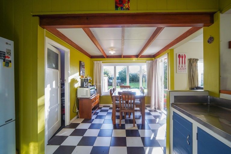 Photo of property in 54 Grey Street, Marton, 4710