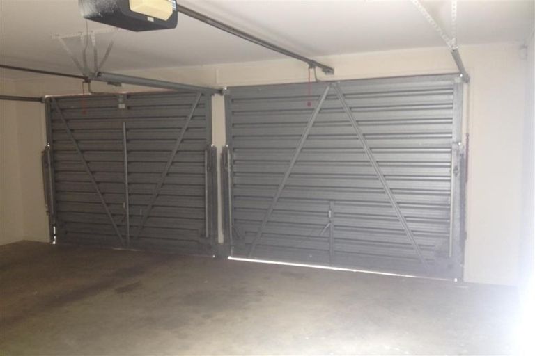 Photo of property in 53 Nicholas Road, Somerville, Auckland, 2014