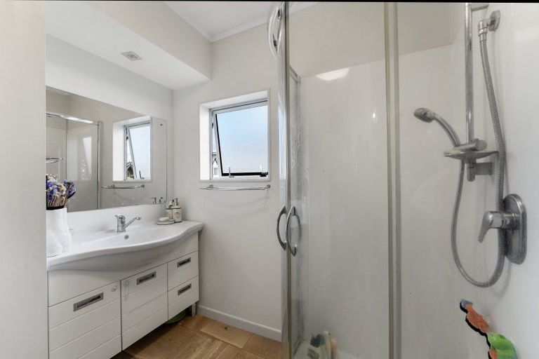 Photo of property in 29 Duke Street, Levin, 5510