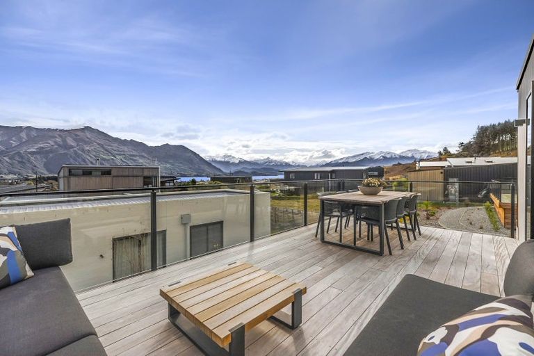Photo of property in 9 Mills Road, Wanaka, 9305