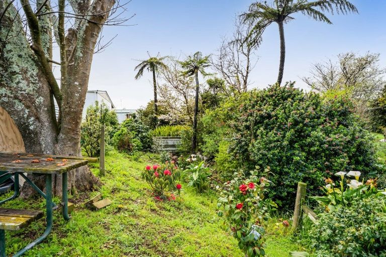 Photo of property in 5815 South Road, Rahotu, Opunake, 4684