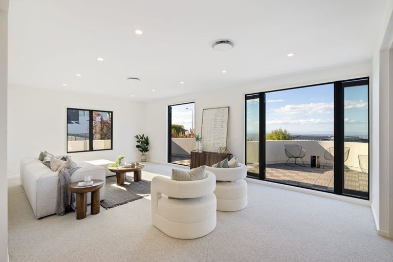 Photo of property in 29 Harry Ell Drive, Cashmere, Christchurch, 8022