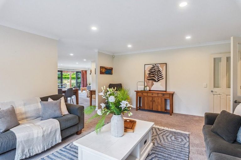 Photo of property in 33 Killalea Place, Paraparaumu, 5032