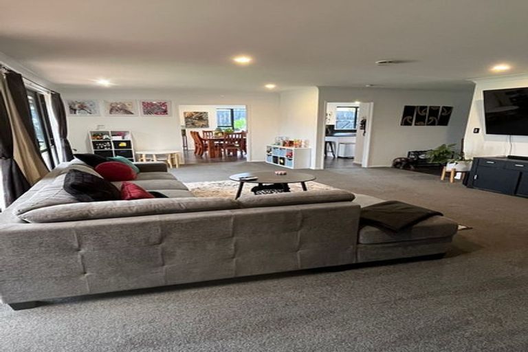 Photo of property in 44 Ayrshire Drive, Grandview Heights, Hamilton, 3200