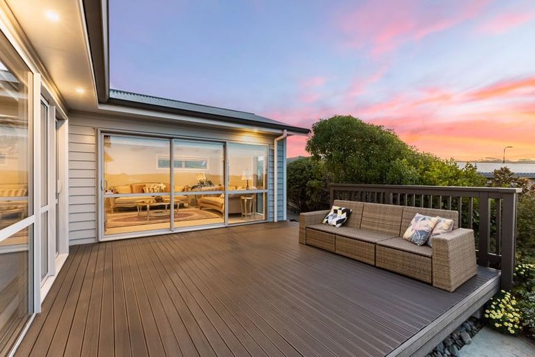 Photo of property in 41 John Burke Drive, Aotea, Porirua, 5024