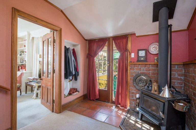 Photo of property in 109 Tasman Street, Nelson, 7010