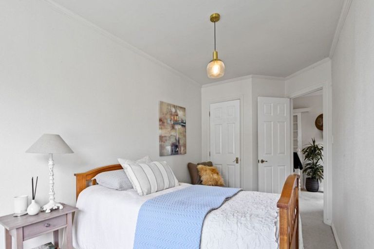 Photo of property in 20 Sunset Street, Hilltop, Taupo, 3330