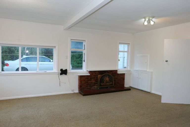 Photo of property in 61 Tutere Street, Waikanae Beach, Waikanae, 5036