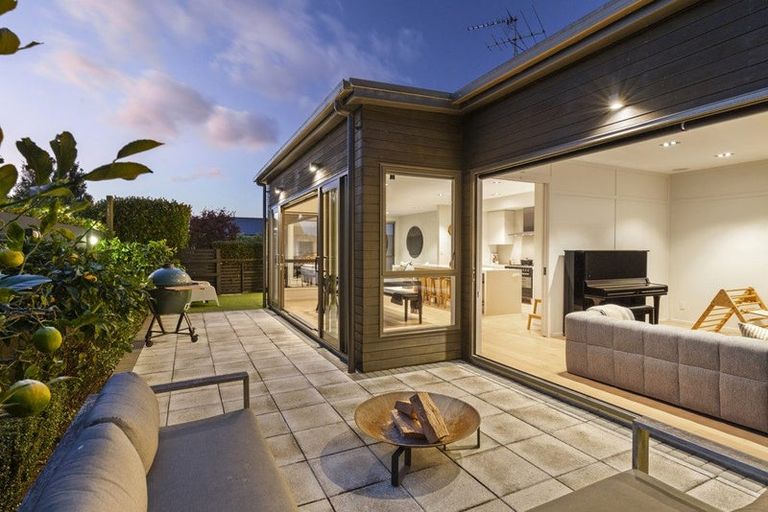 Photo of property in 5 Ridge View Crescent, Pukekohe, 2120