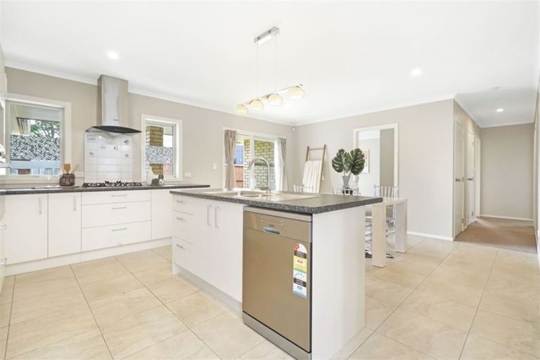 Photo of property in 1 Kennedy Lane, Hamilton East, Hamilton, 3216