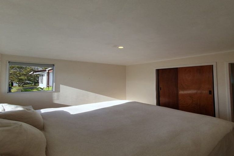 Photo of property in 9 Tesla Place, Totara Vale, Auckland, 0629