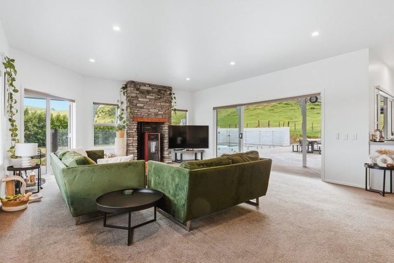 Photo of property in 40 Grant Road, Kinloch, Taupo, 3385