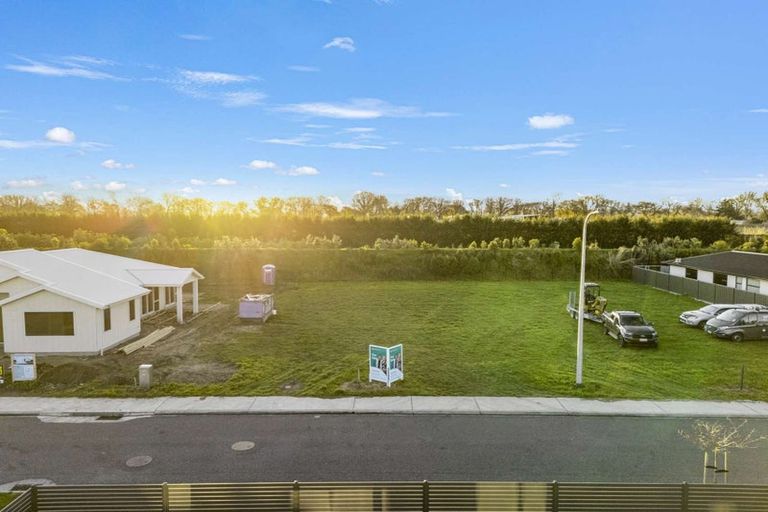 Photo of property in 19 Arihi Crescent, Frimley, 4120