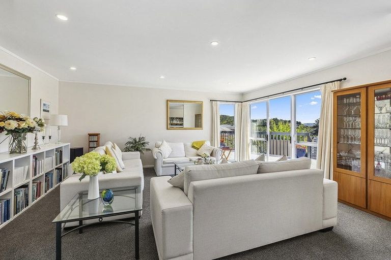 Photo of property in 2 Musket Lane, Whitby, Porirua, 5024