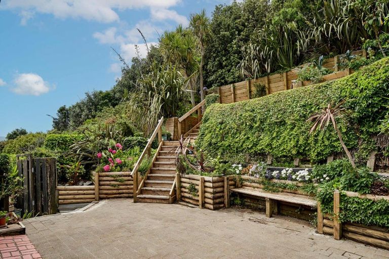 Photo of property in 4 Meridian Way, Whitby, Porirua, 5024