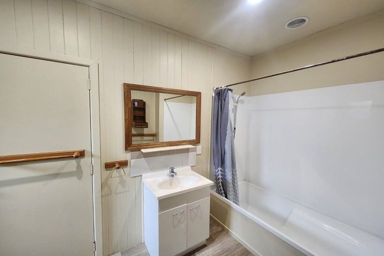 Photo of property in 32 Victoria Avenue, Waiuku, 2123