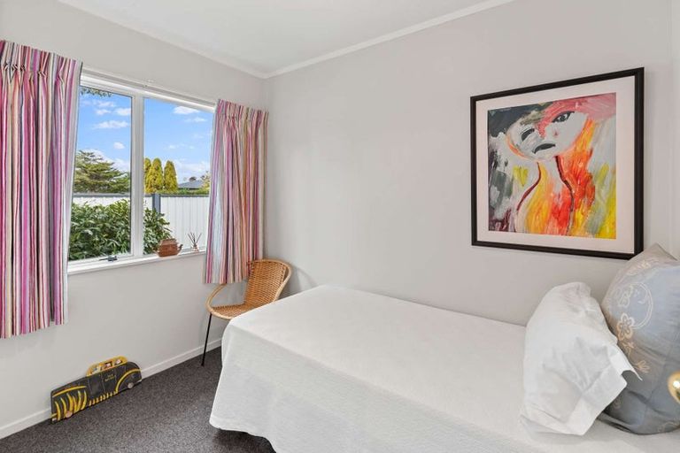 Photo of property in 8 Mercury Street, Milson, Palmerston North, 4414