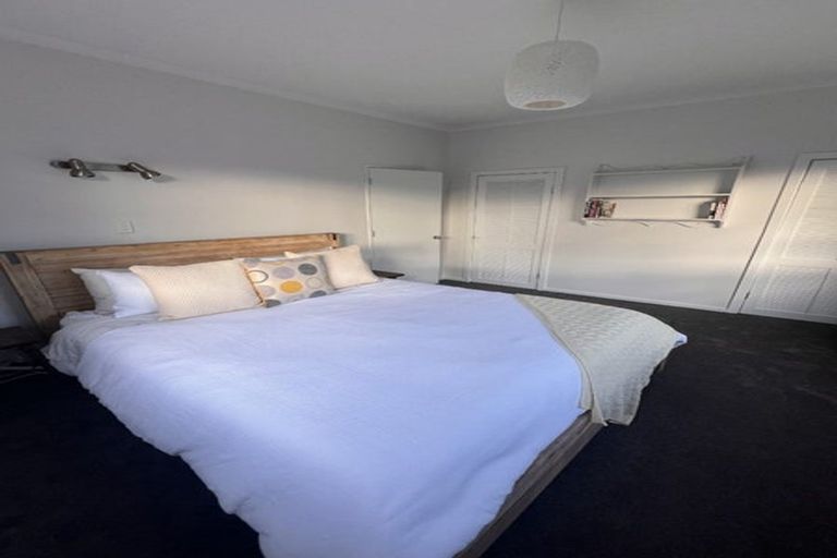 Photo of property in 27 Golf Road, Paraparaumu Beach, Paraparaumu, 5032