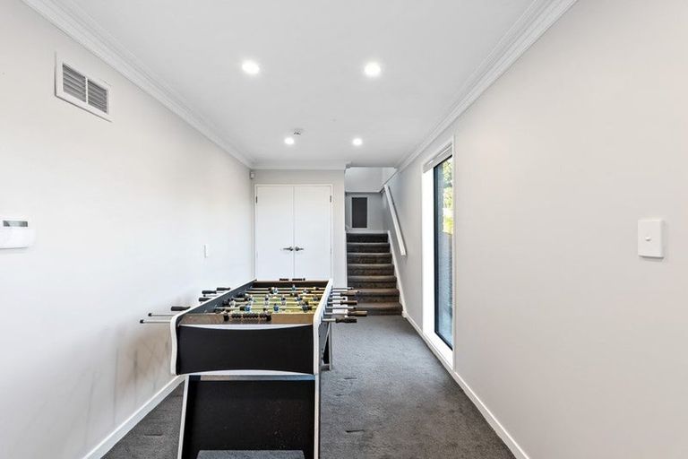 Photo of property in 89 Nevay Road, Miramar, Wellington, 6022