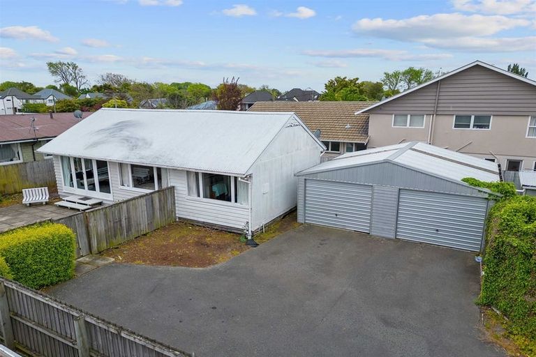 Photo of property in 15 Clare Road, St Albans, Christchurch, 8014
