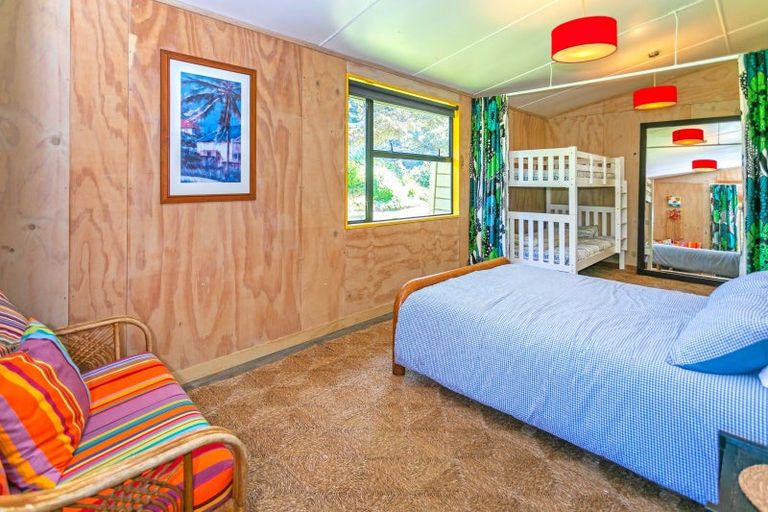 Photo of property in 7 Pye Place, Hot Water Beach, Whitianga, 3591